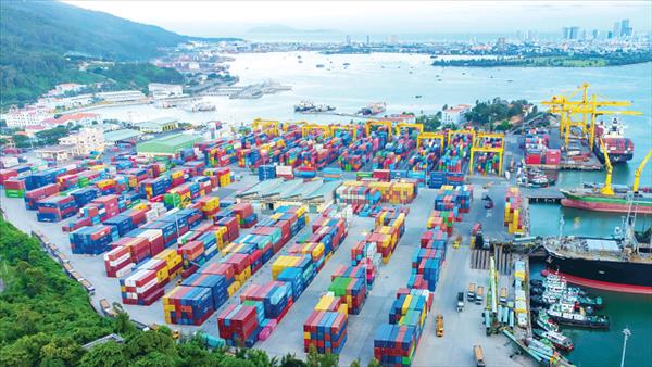 Tổng kim ngạch xuất nhập khẩu 5 tháng đầu năm đạt gần 356 tỷ USD