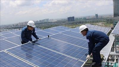 TPHCM kiến nghị cơ chế mua bán điện mặt trời lắp trên mái nhà