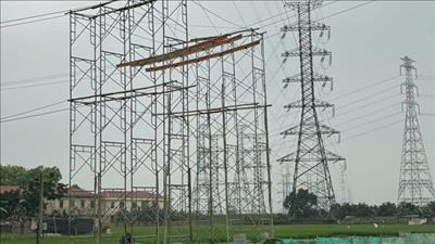 Đóng điện dự án nâng khả năng tải đường dây 220kV Hiệp Hòa – Phú Bình