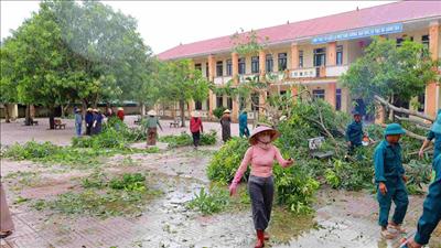 Khẩn trương khắc phục cơ sở giáo dục, y tế bị thiệt hại do thiên tai
