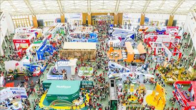 Chuẩn bị tổ chức Hội chợ mùa xuân lần thứ nhất