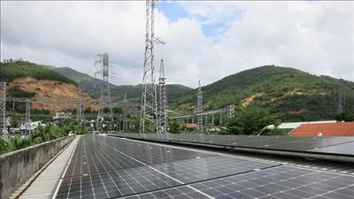 Phối hợp quản lý vận hành lưới điện truyền tải tích hợp năng lượng tái tạo