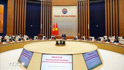Tổng Bí thư: Xây dựng Hải Phòng thành trung tâm công nghiệp, cảng biển hiện đại