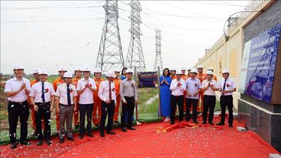 Gắn biển công trình xuất tuyến 110kV sau TBA 220kV Vũ Thư