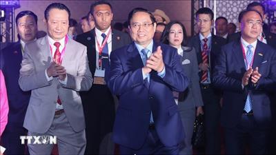 Thủ tướng dự đối thoại cấp cao tại Hội nghị Thượng đỉnh kinh doanh - đầu tư ASEAN