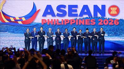 Thủ tướng Lê Minh Hưng bắt đầu các hoạt động tại Hội nghị Cấp cao ASEAN 48