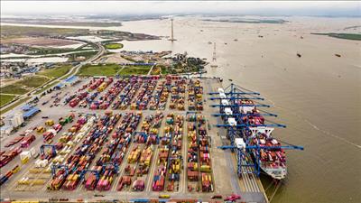 Phấn đấu tăng GDP quý IV năm 2025 đạt trên 8,4% để bảo đảm tăng trưởng cả năm đạt trên 8%