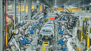 Thi đua phát triển mạnh doanh nghiệp tư nhân, nâng cao hiệu quả doanh nghiệp nhà nước