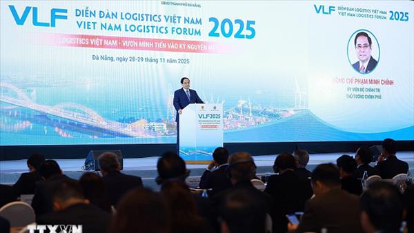 Thủ tướng: Đưa Việt Nam trở thành trung tâm logistics hàng đầu khu vực, châu lục và thế giới