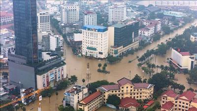 Triển khai quyết liệt, đồng bộ những giải pháp khắc phục hậu quả thiên tai
