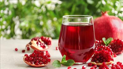 Lợi ích sức khỏe khi uống nước ép lựu mỗi ngày