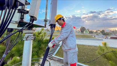 Đảm bảo thông tin liên lạc thông suốt trong dịp nghỉ Lễ 30/4 - 1/5