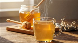 Thói quen uống mật ong với nước ấm mỗi ngày mang lại nhiều lợi ích cho sức khỏe