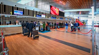 Triển khai miễn thị thực có thời hạn cho người nước ngoài thuộc diện đặc biệt cần ưu đãi