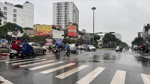 Bắc Bộ và Trung Bộ có mưa rải rác, Nam Bộ ngày nắng