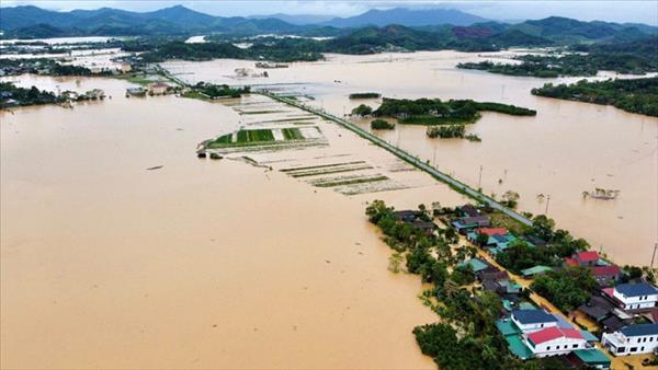Thủ tướng yêu cầu tập trung ứng phó với mưa lũ, bảo đảm an toàn tính mạng cho nhân dân