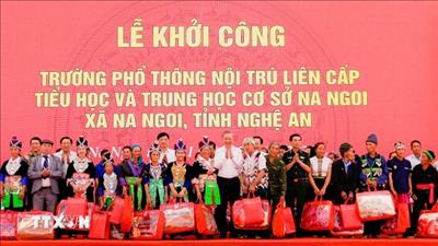Tổng Bí thư Tô Lâm dự lễ khởi công trường nội trú liên cấp Na Ngoi