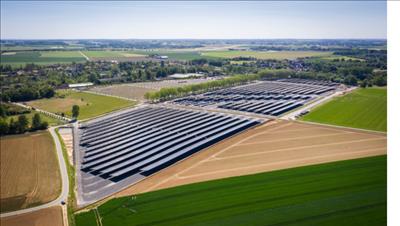 Bỉ xây dựng bãi đỗ xe năng lượng mặt trời lớn nhất thế giới
