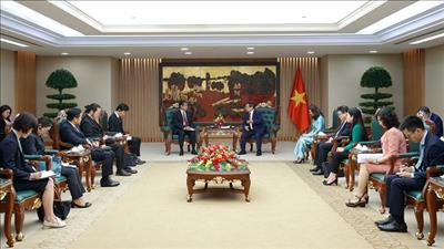 Thủ tướng đề nghị Nhật Bản hỗ trợ Việt Nam đảm bảo an ninh năng lượng