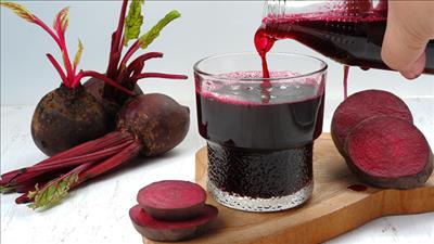 Lợi ích của việc thường xuyên uống nước ép củ dền