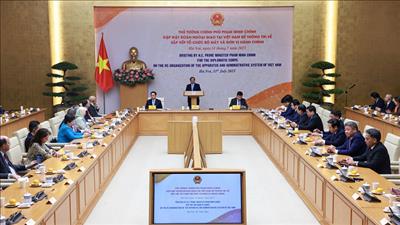 Thủ tướng gặp mặt Đoàn Ngoại giao tại Việt Nam thông tin về sắp xếp tổ chức bộ máy