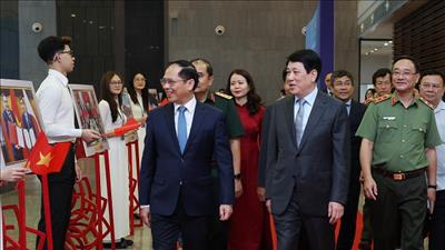 Chủ tịch nước: Vai trò kiến tạo hòa bình của ngoại giao Việt Nam được thể hiện xuyên suốt
