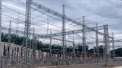 Đóng điện trạm cắt 220kV Đăk Ooc phục vụ nhập khẩu điện từ Lào về Việt Nam