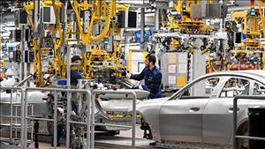 EU yêu cầu ô tô sử dụng ít nhất 25% nhựa tái chế