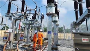 Nắng nóng kỷ lục khiến miền Bắc lập đỉnh mới về tiêu thụ điện trong tháng 8