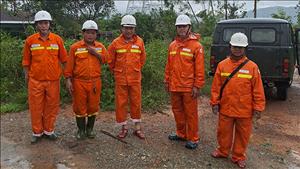 Hệ thống truyền tải điện quốc gia được đảm bảo an toàn sau bão số 5