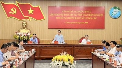 EVNNPT đề nghị tỉnh Cà Mau quyết liệt tháo gỡ vướng mắc, đẩy nhanh tiến độ các dự án truyền tải điện