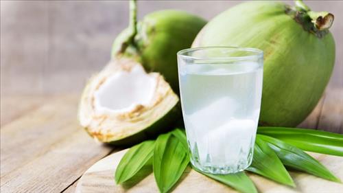 Lợi ích của nước dừa tươi với sức khỏe