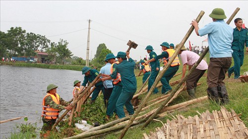 Mít tinh hưởng ứng Ngày Quốc tế Giảm nhẹ rủi ro thiên tai