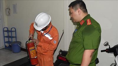 Hà Nội: Tăng cường công tác phòng cháy chữa cháy trong quản lý và sử dụng điện
