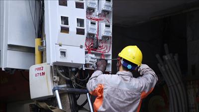 EVNNPC khuyến khích khách hàng tham gia chương trình điều chỉnh phụ tải điện