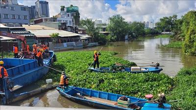 TPHCM: Tăng cường các biện pháp phòng ngừa, ứng phó sự cố môi trường trong mùa mưa bão