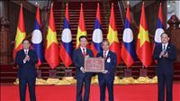 Việt Nam và Lào thiết lập quan hệ đối tác số