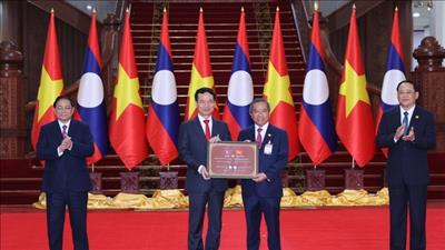 Việt Nam và Lào thiết lập quan hệ đối tác số