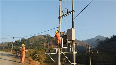 Tỷ lệ hộ dân có điện trên địa bàn huyện Mộc Châu, Sơn La đạt 98%