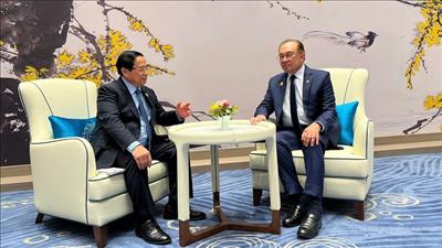 Thủ tướng Phạm Minh Chính tiếp xúc song phương nhân Hội nghị thượng đỉnh Tổ chức hợp tác Thượng Hải mở rộng