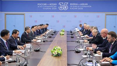 Thủ tướng Chính phủ Lê Minh Hưng hội kiến Tổng thống Nga Vladimir Putin