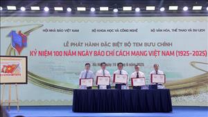 Phát hành bộ tem bưu chính kỷ niệm 100 năm Ngày Báo chí cách mạng Việt Nam