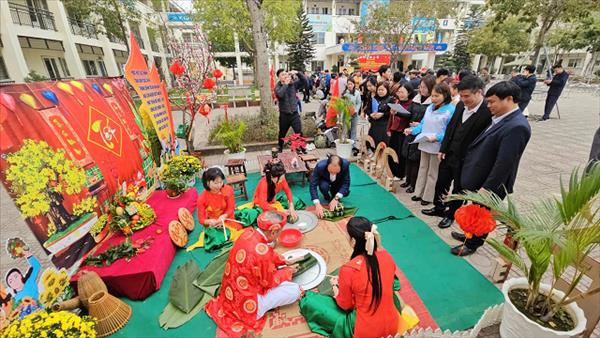 Ban Bí thư yêu cầu tiếp tục thực hiện nghiêm túc chỉ thị về tổ chức Tết Bính Ngọ