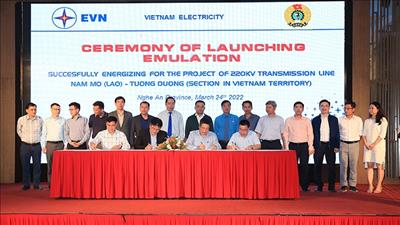 Thi đua 100 ngày hoàn thành đóng điện đường dây 220kV Nậm Mô (Lào) - Tương Dương