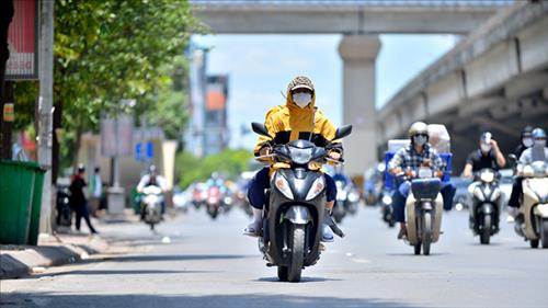 Thời tiết ngày 27/4: Bắc Bộ và Trung Bộ có mưa dông rải rác, Nam Bộ nắng nóng