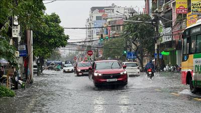 Nhiều nơi trên cả nước tiếp tục có mưa dông, cục bộ có nơi mưa to