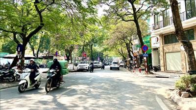 Nhiều khu vực trên cả nước có nắng, một số nơi nắng nóng cục bộ