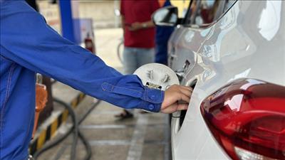 Đề xuất giảm thuế bảo vệ môi trường đối với xăng, dầu