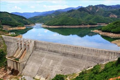 Miền Trung hạn hán, hồ thủy điện Quảng Ngãi điều chỉnh lưu lượng nước