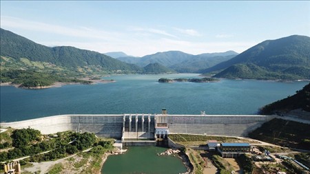 Ký kết hợp đồng cung cấp thiết bị cơ điện của dự án thủy điện tích năng Bác Ái